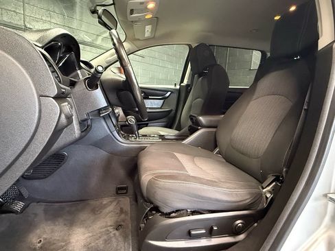 Used 2016 Chevrolet Traverse LT AWD/4WD image 9