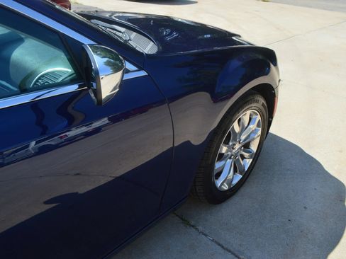 Used 2017 Chrysler 300 C AWD/4WD image 12