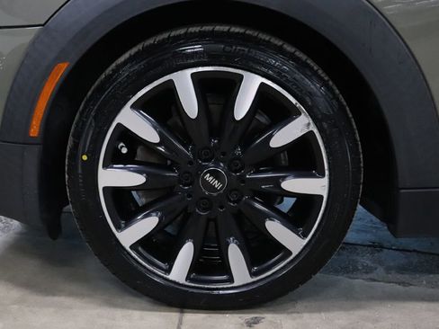 Used 2019 MINI Cooper S image 29