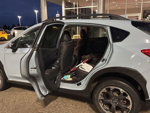 Used 2022 Subaru Crosstrek 2.0i Premium image 12