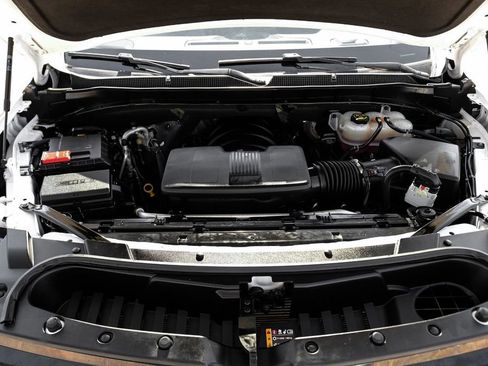 Used 2023 Chevrolet Suburban Premier image 54