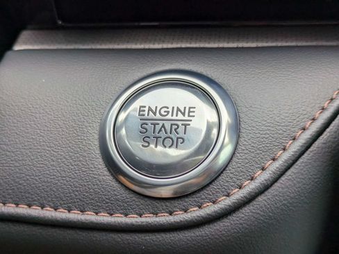 New 2026 Lincoln Nautilus Premier AWD/4WD image 30