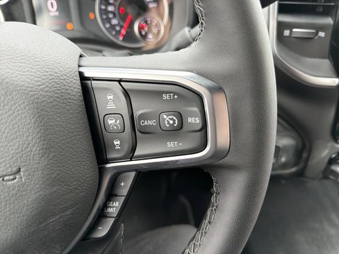 Used 2025 RAM 3500 Big Horn AWD/4WD image 21