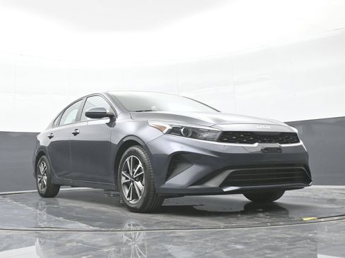 Used 2022 Kia Forte LXS FWD image 41
