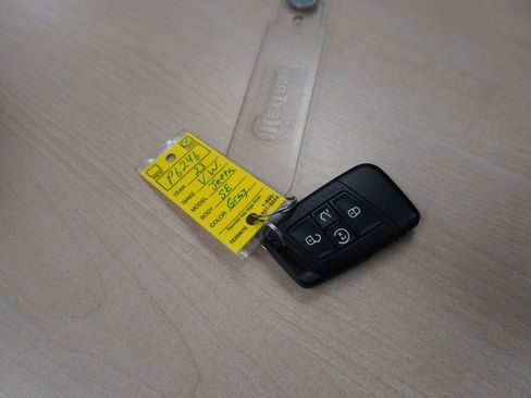 Used 2023 Volkswagen Jetta SE image 35