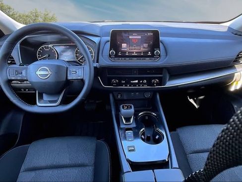 New 2026 Nissan Rogue SV FWD image 5