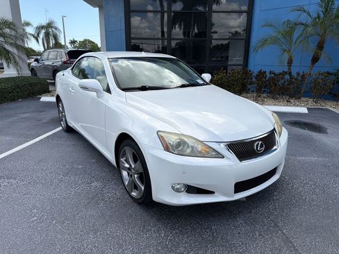 Used 2010 Lexus IS 350C RWD image 2