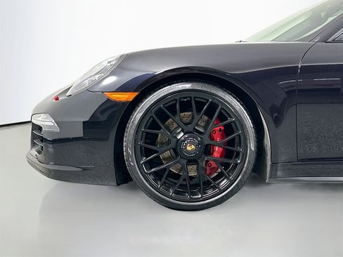 Used 2016 Porsche 911 Targa 4 GTS image 11
