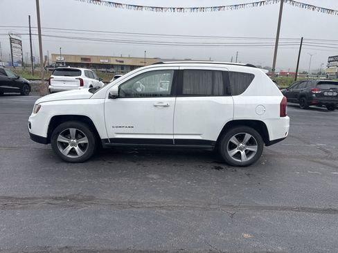 Used 2016 Jeep Compass High Altitude AWD/4WD image 7