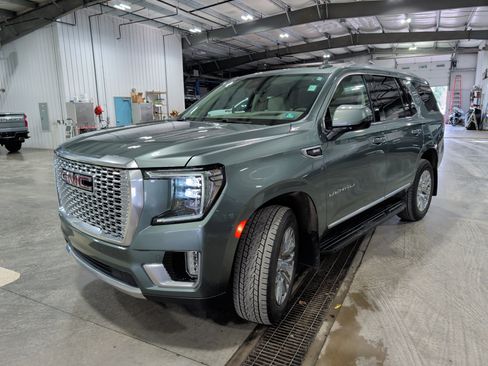 Used 2024 GMC Yukon Denali w/ Max Trailering Package image 6