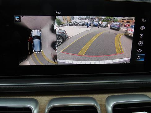 Used 2023 Mercedes-Benz GLE 350 4MATIC image 18