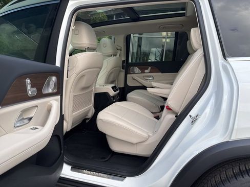 New 2025 Mercedes-Benz GLS 450 4MATIC image 23