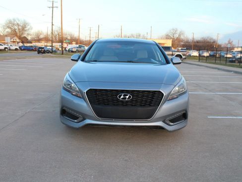Used 2016 Hyundai Sonata SE image 3