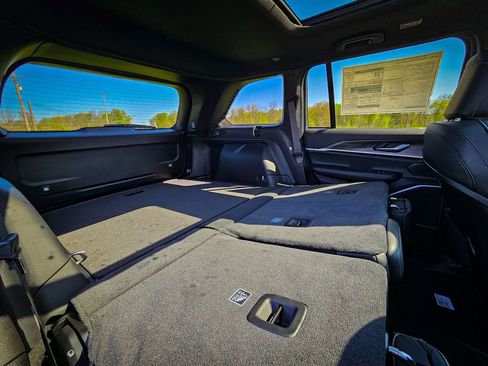 New 2026 Jeep Grand Cherokee Limited AWD/4WD image 40