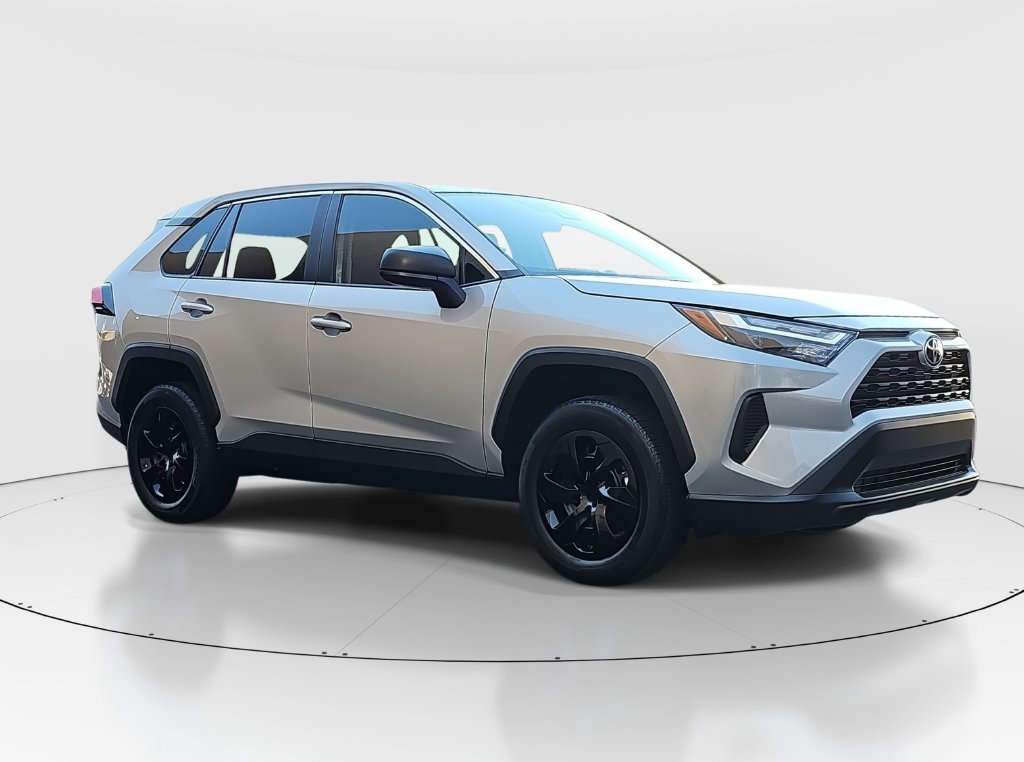Certified 2025 Toyota RAV4 LE AWD/4WD image 3