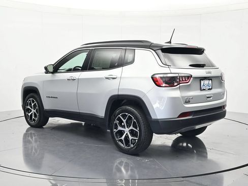 Used 2024 Jeep Compass Limited AWD/4WD image 7