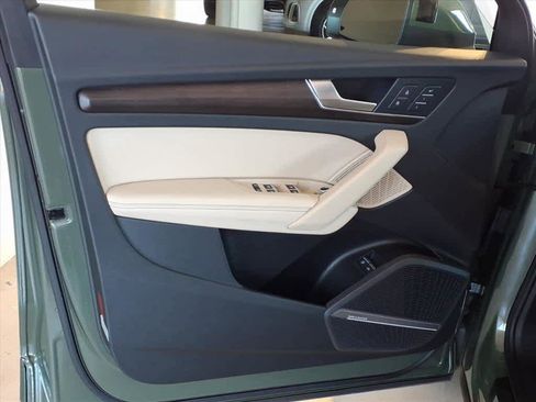 Certified 2023 Audi Q5 e Prestige w/ Prestige Package image 10