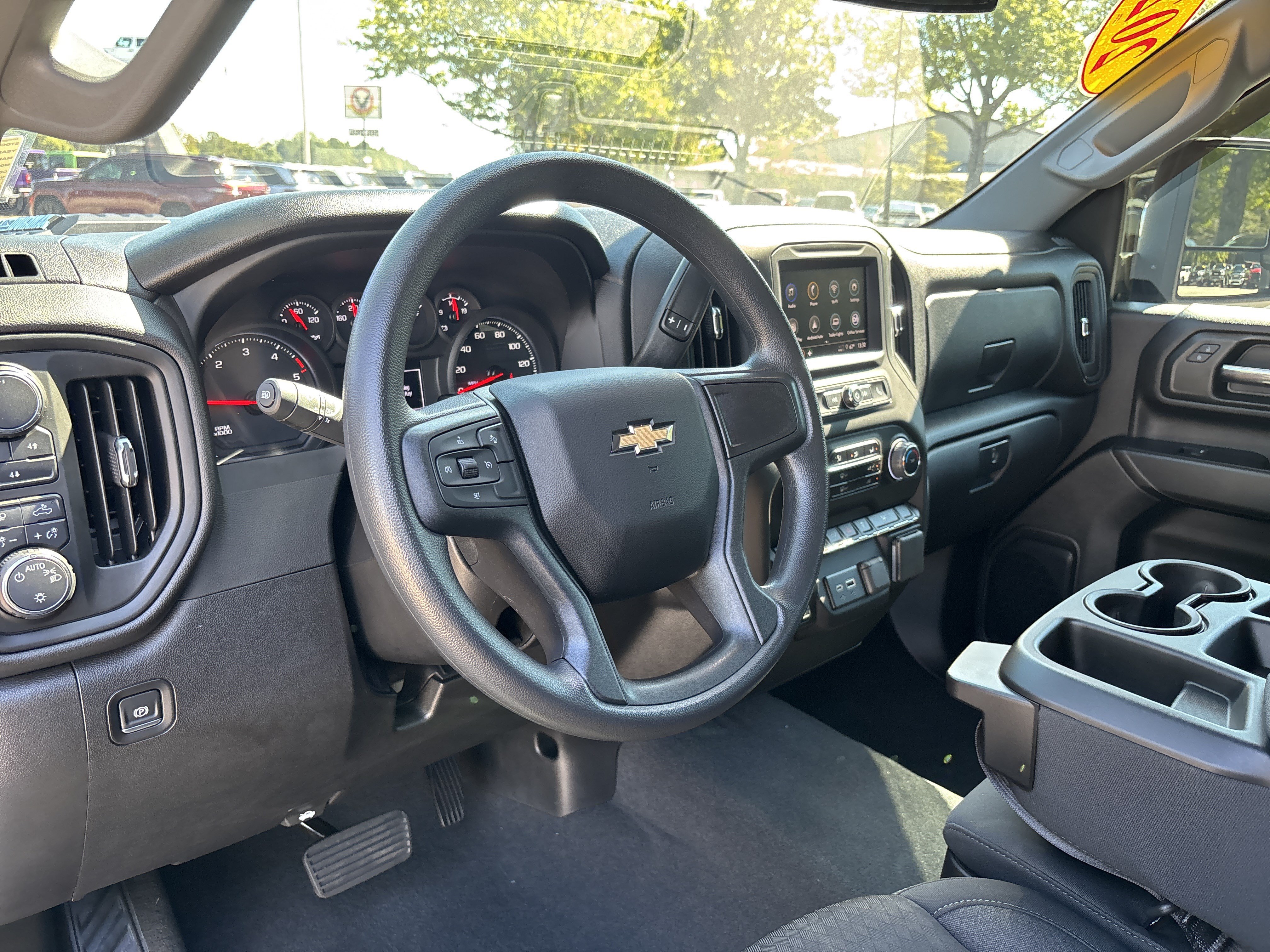 Used 2025 Chevrolet Silverado 2500 Custom w/ Custom Value Package AWD/4WD image 15