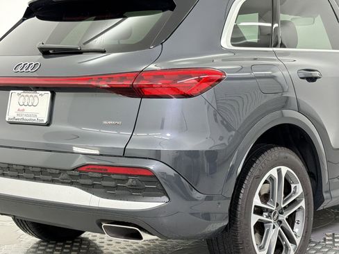Used 2025 Audi Q5 Premium w/ Convenience Package AWD/4WD image 19