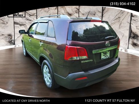 Used 2013 Kia Sorento LX AWD/4WD image 7