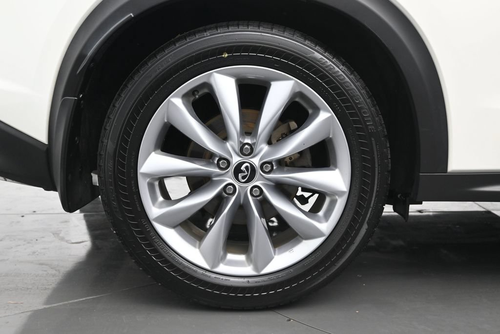 Used 2019 INFINITI QX50 Luxe w/ Navigation Package AWD/4WD image 35