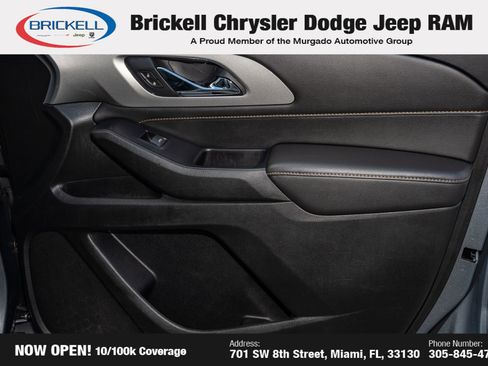 Used 2020 Chevrolet Traverse LT image 13