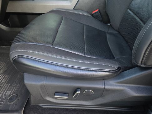 Used 2019 Ford F150 Raptor w/ Equipment Group 802A Luxury AWD/4WD image 13