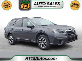Used 2020 Subaru Outback Premium image 1
