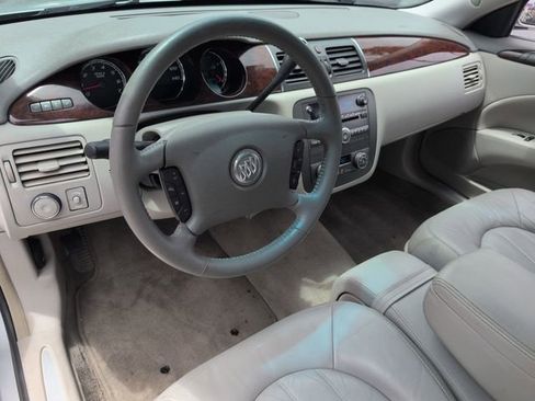 Used 2011 Buick Lucerne CXL w/ Driver Confidence Package FWD image 10