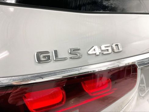 New 2026 Mercedes-Benz GLS 450 4MATIC image 15