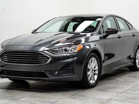Used 2019 Ford Fusion SE image 6