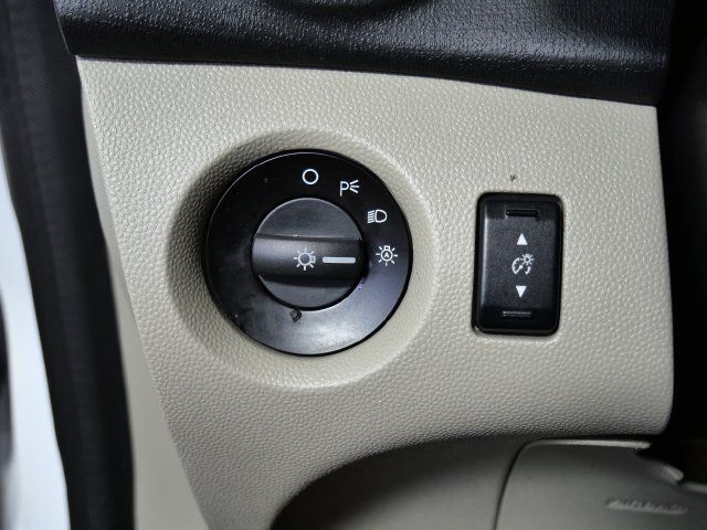 Used 2014 Ford Fiesta SE FWD image 23