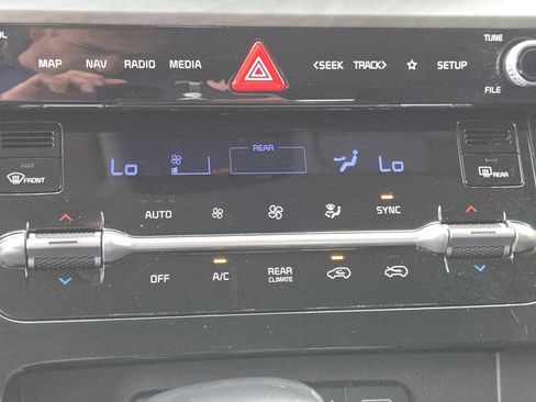 Used 2022 Kia Carnival SX image 34