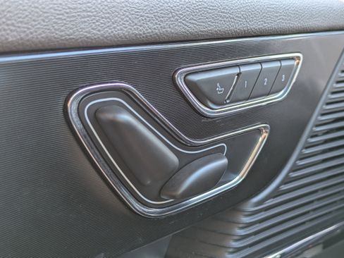 Used 2020 Lincoln Corsair FWD w/ Premium Package image 22