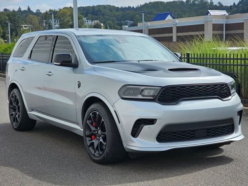Used 2025 Dodge Durango SRT Hellcat AWD/4WD image 3