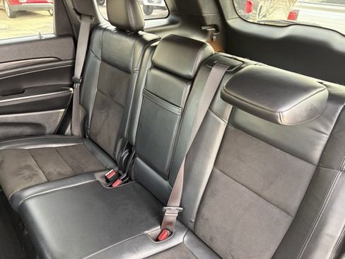 Used 2020 Jeep Grand Cherokee Altitude image 29