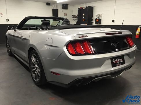 Used 2016 Ford Mustang Premium image 8