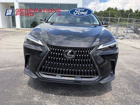 Used 2025 Lexus NX 350 AWD w/ Accessory Package (2T) image 2