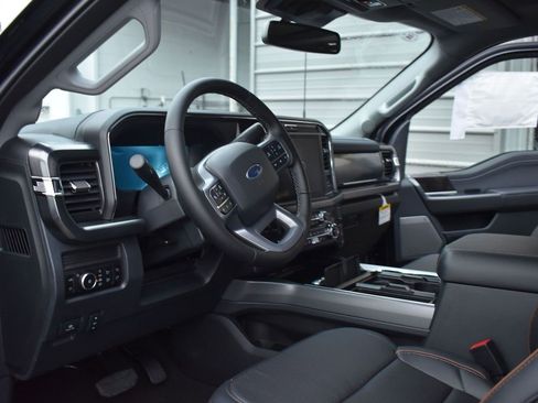 New 2025 Ford F350 Lariat w/ Lariat Ultimate Package image 15