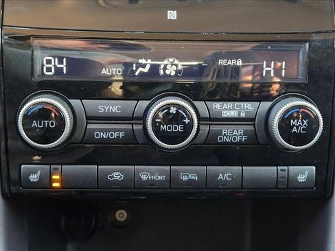 Used 2021 Subaru Ascent Premium w/ Convenience Package image 17