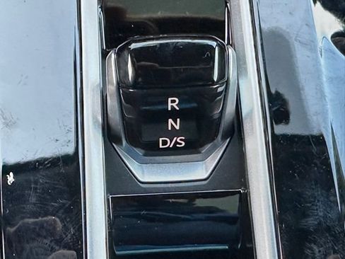 New 2026 Volkswagen Atlas Cross Sport SE AWD/4WD image 38