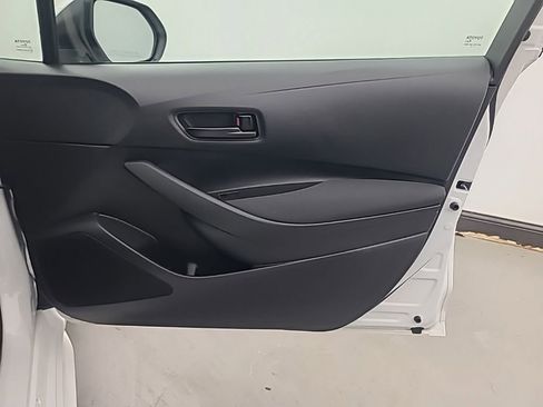 Used 2025 Toyota Corolla LE image 14