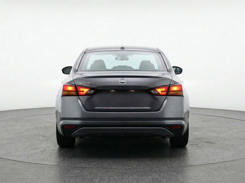 Used 2025 Nissan Altima 2.5 SV image 7