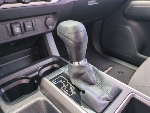 Used 2023 Toyota Tacoma SR5 RWD image 12