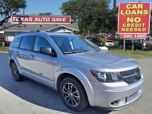 Used 2018 Dodge Journey SE w/ Connectivity Group FWD image 17