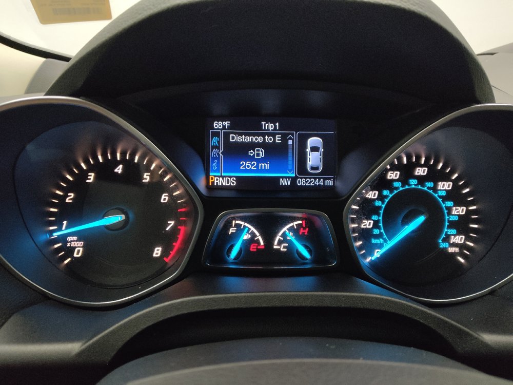 Used 2015 Ford Escape Titanium w/ Equipment Group 301A AWD/4WD image 23