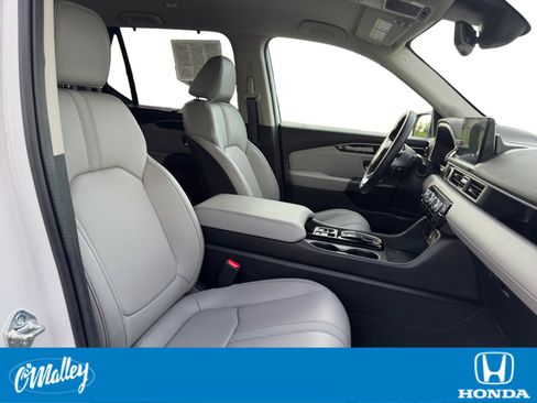 Certified 2025 Honda Pilot EX-L image 14