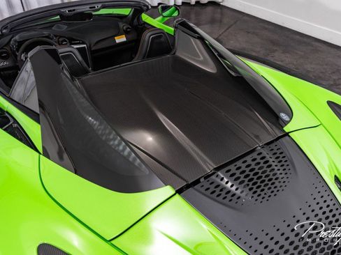 Used 2025 McLaren 750S Spider image 33