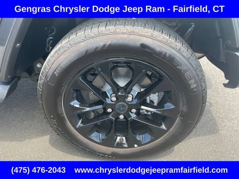 Certified 2025 Jeep Wrangler Unlimited Sahara AWD/4WD image 33