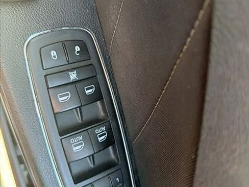 Used 2020 Dodge Charger R/T w/ Blacktop Package RWD image 9
